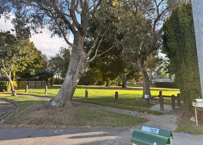  at 2/32 Sapphire Place, Chartwell, Hamilton, Waikato