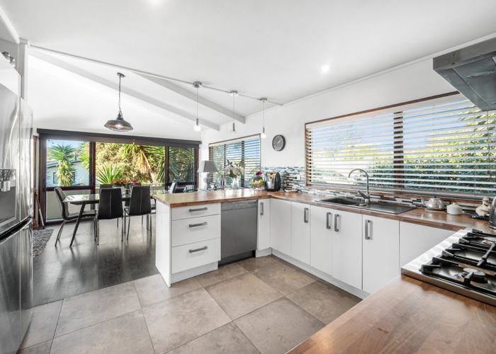  at 3 Johnston Place, Welcome Bay, Tauranga, Bay Of Plenty