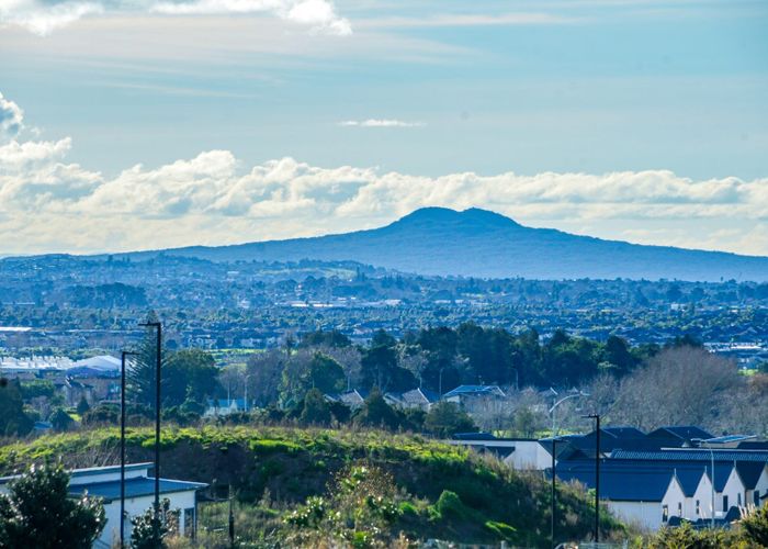  at 66 Long George Drive, Flat Bush, Manukau City, Auckland