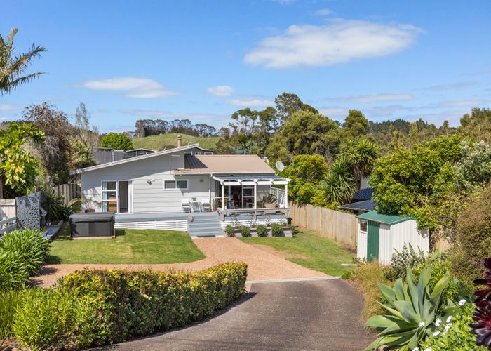  at 8 Hartley Avenue, Onetangi, Waiheke Island