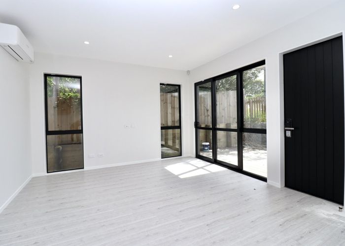  at 127 Oreil Avenue, West Harbour, Waitakere City, Auckland