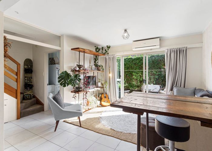  at 5/5 Glen Road, Browns Bay, Auckland