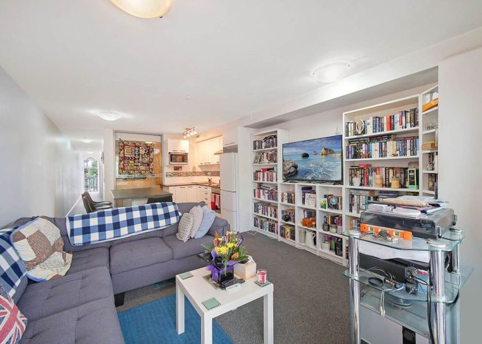  at 2B/4 Marjorie Jayne Crescent, Otahuhu, Auckland