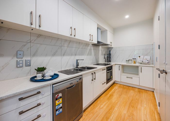  at 10A Carlos Drive, Flat Bush, Manukau City, Auckland