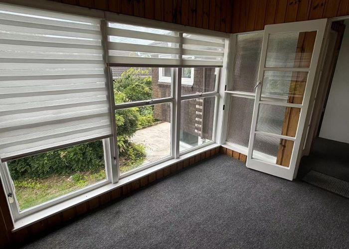  at 10 Seaview Road, Milford, Auckland