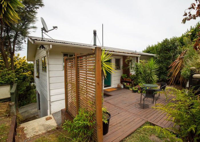  at 2/104 Tosswill Road, Tahunanui, Nelson, Nelson / Tasman