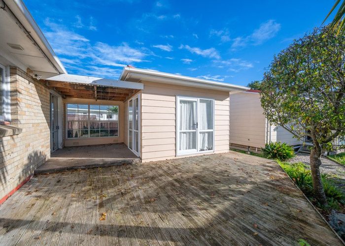  at 71 Rosehill Drive, Rosehill, Papakura, Auckland