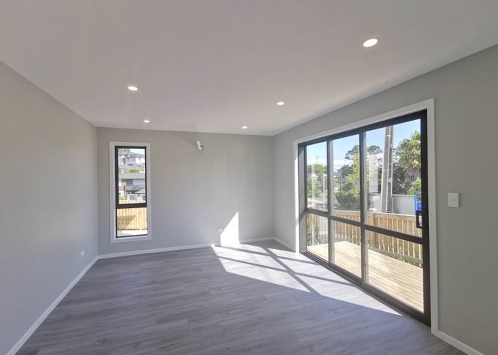  at 13E Windermere Crescent, Blockhouse Bay, Auckland City, Auckland