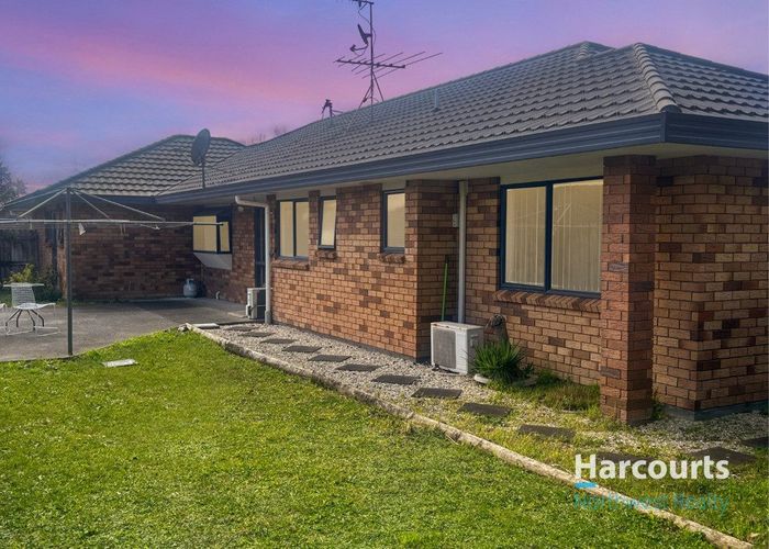  at 4 Falcarragh Crescent, Flat Bush, Manukau City, Auckland