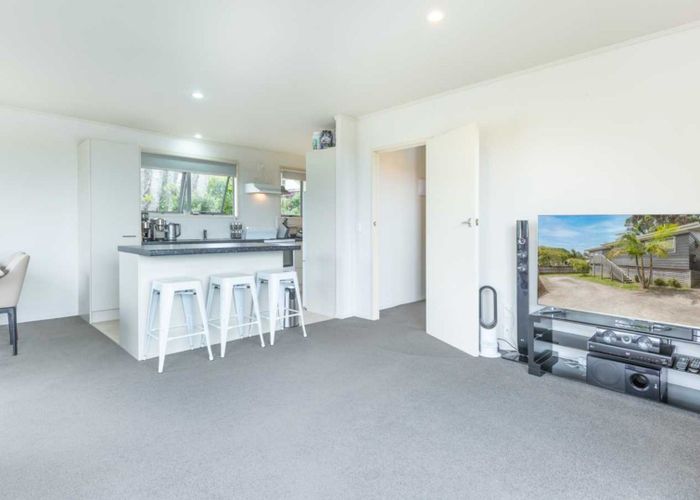  at 33 Keegan Drive, Massey, Auckland