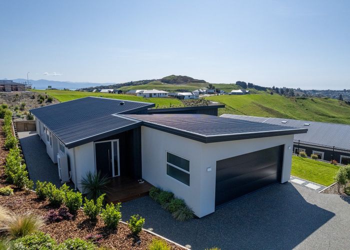  at 18 Vista Drive, Bishopdale, Nelson