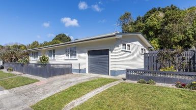  at 2A Wilfred Street, Tawa, Wellington