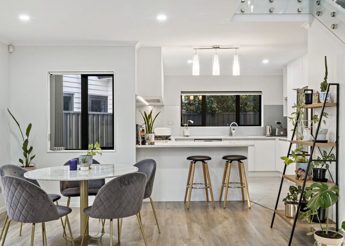  at 38 Rockfield Road, Penrose, Auckland