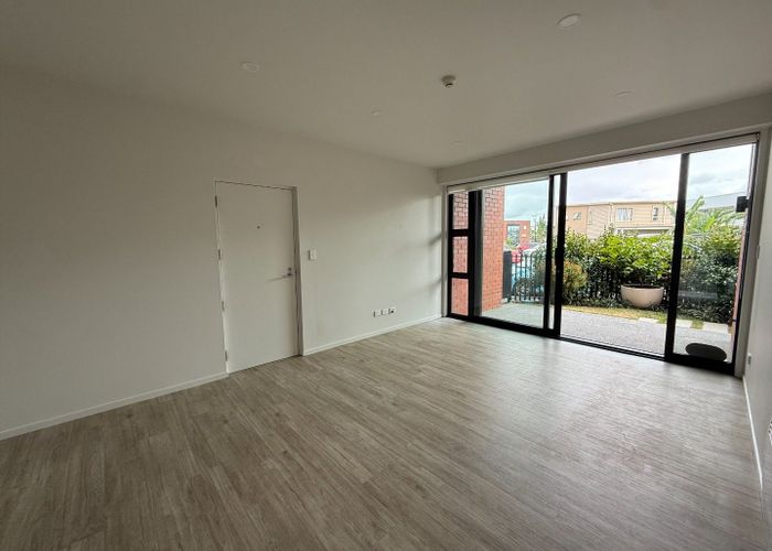  at G09/10 Awataha Drive, Northcote, Auckland