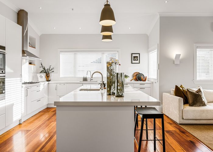  at 1/20 Corrella Road, Belmont, North Shore City, Auckland