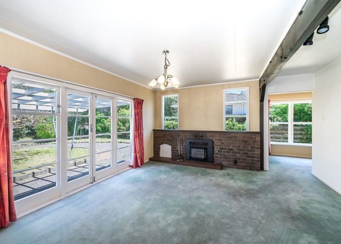  at 27 Goldsborough Avenue, Raumati Beach, Kapiti Coast, Wellington