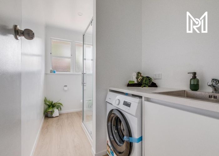  at 2/43 Cameron Road, Hamilton East, Hamilton, Waikato