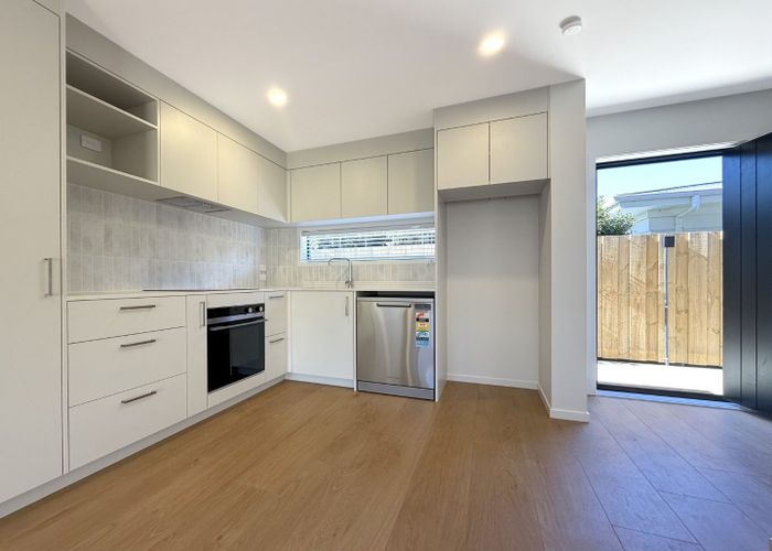  at 4/46 Taikata Road, Te Atatu Peninsula, Waitakere City, Auckland