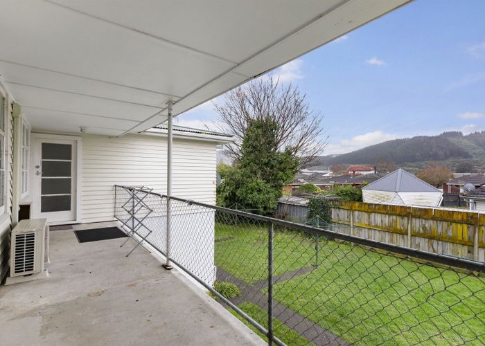  at 1-6/45 Pine Avenue, Ebdentown, Upper Hutt, Wellington