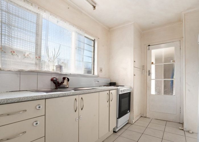  at 22 Elizabeth Avenue, Papatoetoe, Manukau City, Auckland