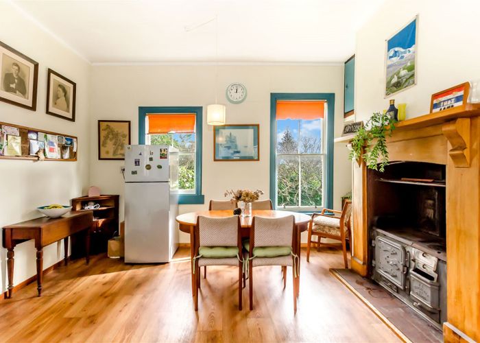  at 17 Beach Road, Paekakariki