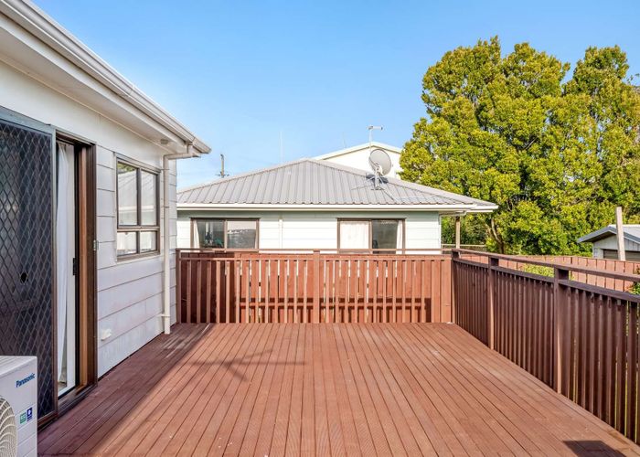  at 2/50 Panorama Road, Mount Wellington, Auckland City, Auckland