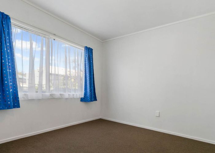  at 3A Nicolas Avenue, Glen Eden, Waitakere City, Auckland