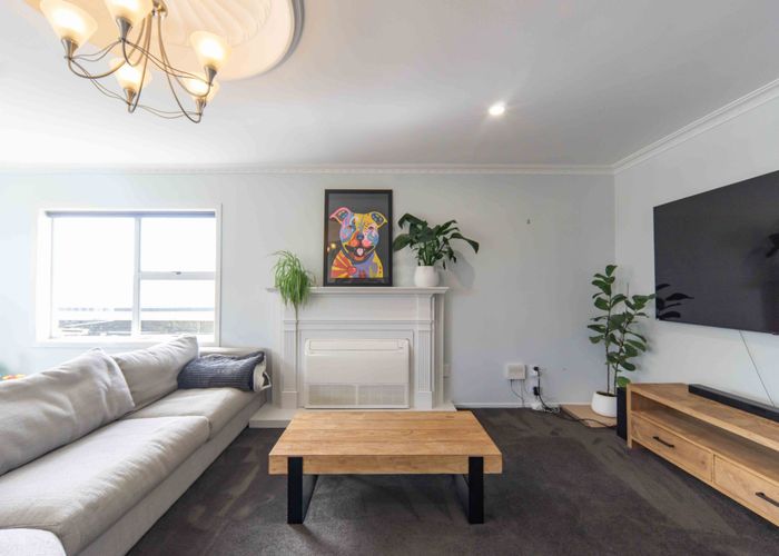  at 12 Resthill Crescent, Glenview, Hamilton, Waikato