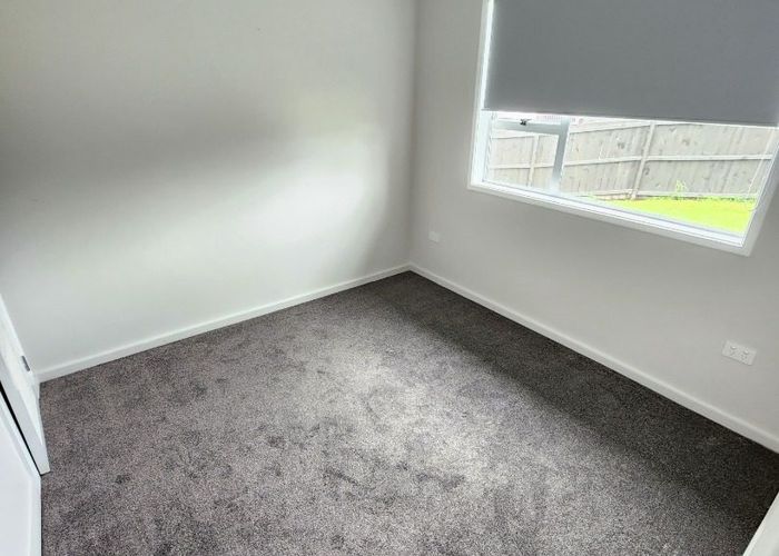  at 8 Pulman Place, Clover Park, Auckland