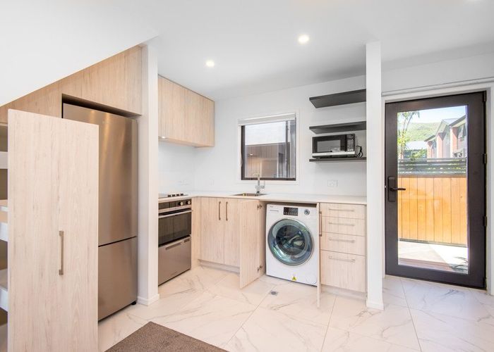  at 4/11 Macky Street, Taita, Lower Hutt, Wellington