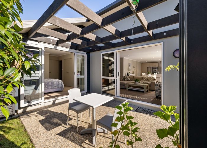  at 16 Bridgewater Way, Pyes Pa, Tauranga