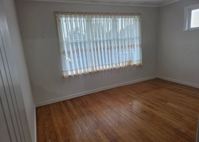  at 5 McRae Road, Mount Wellington, Auckland