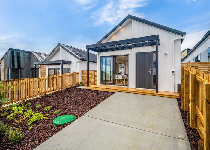  at 7B Kotiu Place, Massey, Waitakere City, Auckland