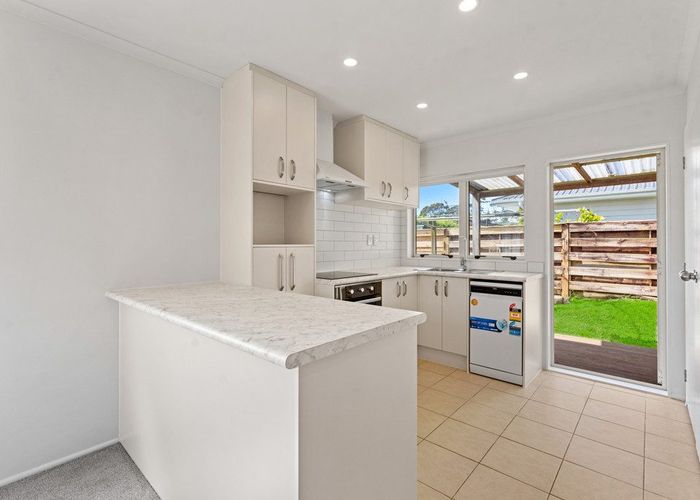  at 11A Pandora Place, Pakuranga, Auckland