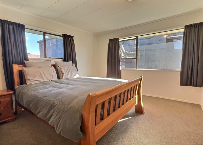  at 18 Reeves Street, Waikanae Beach, Waikanae