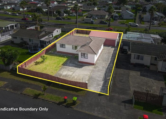  at 27 Dissmeyer Drive, Clover Park, Auckland