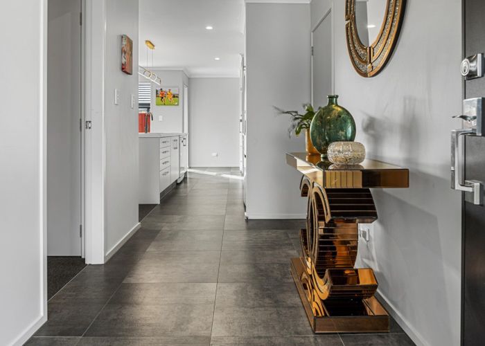  at 10 Eastbank Drive, Katikati, Katikati
