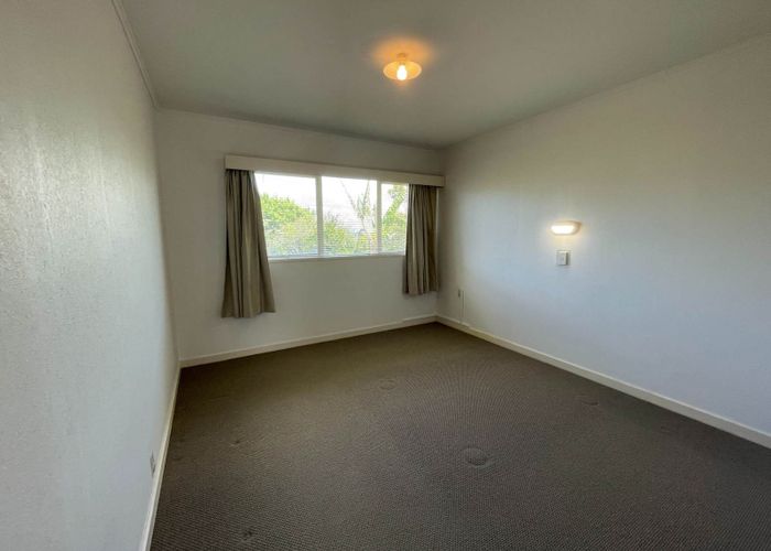  at 4/690 Pakuranga Road, Pakuranga, Manukau City, Auckland