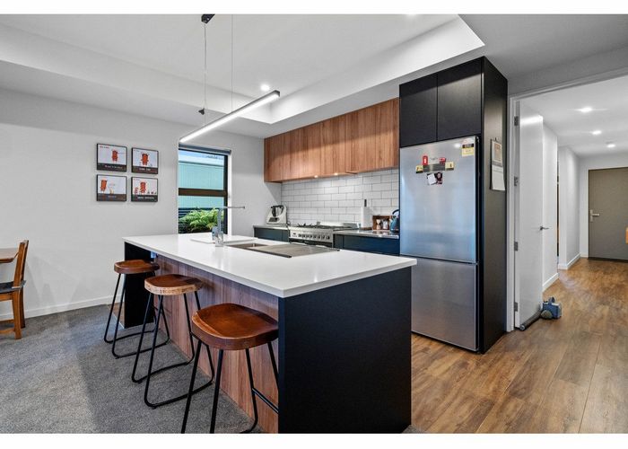  at 656C Tay Street, Glengarry, Invercargill