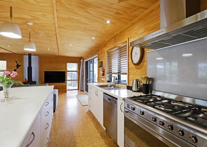  at 4 John Ross Place, Kairakau, Elsthorpe