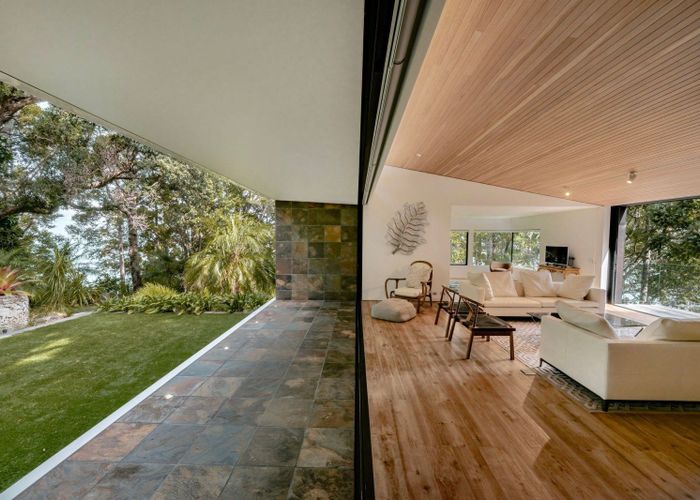  at 34 Arapito Road, Titirangi, Waitakere City, Auckland