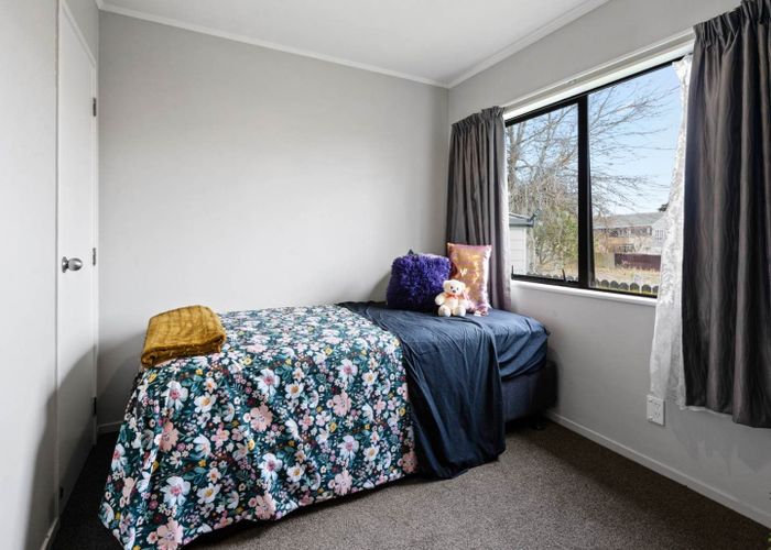  at 1/11 Blackgate Place, Weymouth, Manukau City, Auckland