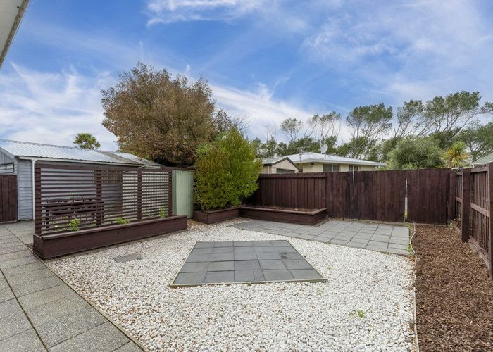  at 2/67 Bayswater Crescent, Bromley, Christchurch