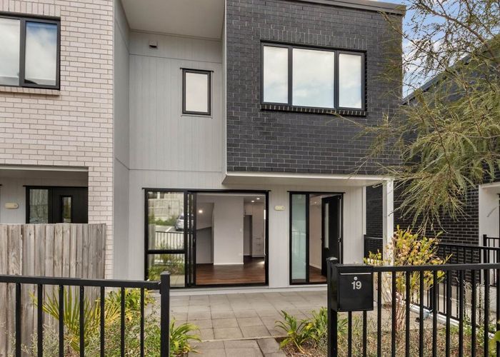  at 19 Tokai Place, Glen Eden, Auckland