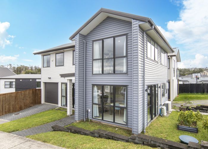  at 21 Mamuku Drive, Massey, Waitakere City, Auckland