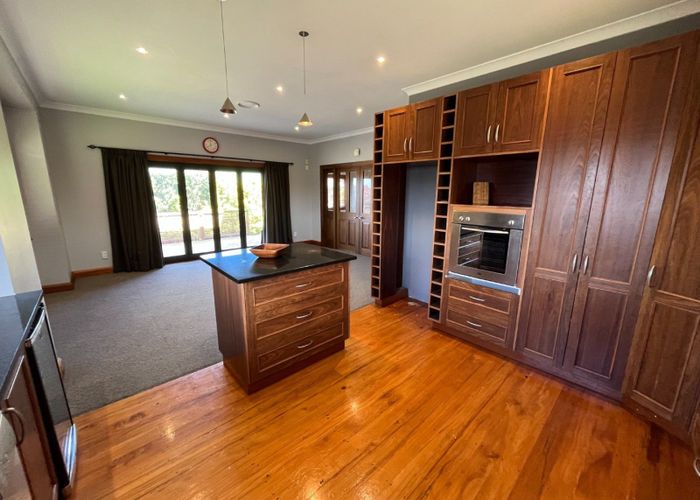  at 70 Parnell Heights, Kelvin Grove, Palmerston North, Manawatu / Whanganui