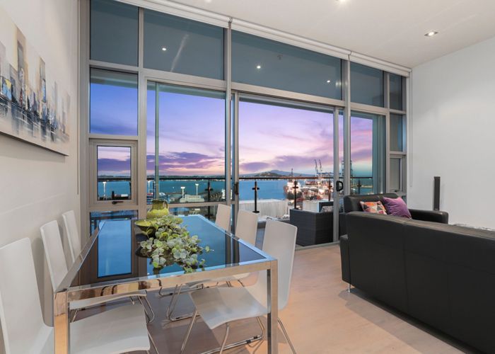  at 1602/30 Beach Road, Auckland Central, Auckland
