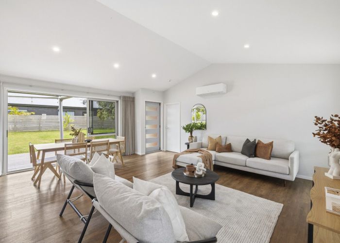  at 14 Gabriela Close, Pyes Pa, Tauranga