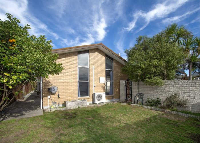 at 17 Chadlington Street, Parklands, Christchurch
