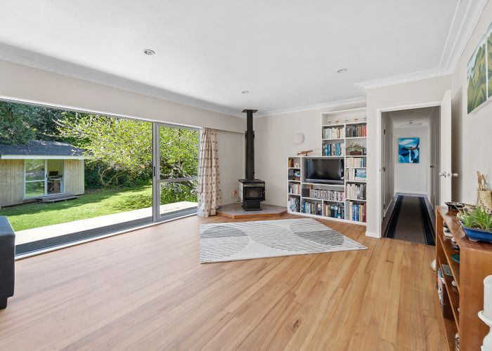  at 52 Mckenzie Avenue, Arkles Bay, Whangaparaoa